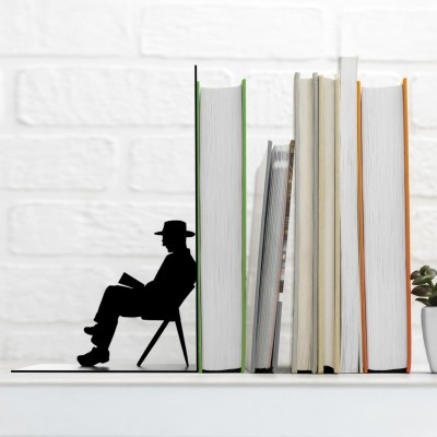 Βιβλιοστάτης από Μέταλλο Man Reading σε Μαύρο χρώμα 17 x 10 x 10cm XL2099