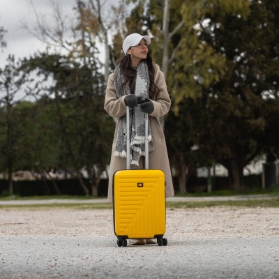 CAT Rockford Βαλίτσα Ταξιδίου Καμπίνας Σκληρή Κίτρινη με 4 Ρόδες Ύψους 55εκ. 84683-42