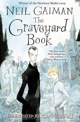 THE GRAVEYARD BOOK PB